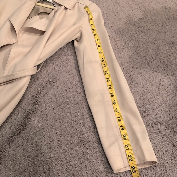 Aritzia Babaton Maximo Trench Coat in Denude XXS - Picture 5 of 9